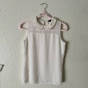 Sheer Ann Taylor Collared Sleeveless Blouse 🤍